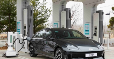 Hyundai Motor Group crea un robot que ayuda a recargar vehículos eléctricos